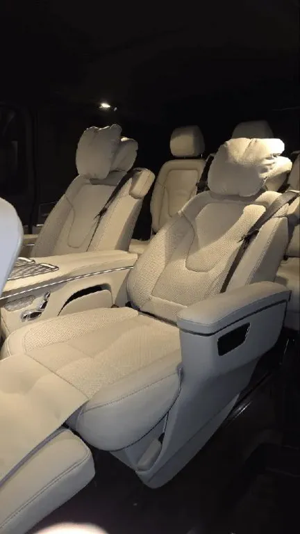 Лимузины и VIP